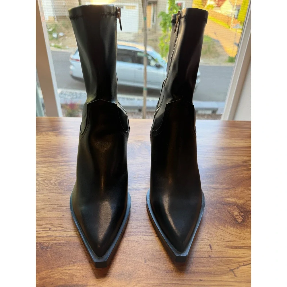 Dolce Vita Black Rutger Leather Pointed Toe Block Heel Booties Sz 7 NWOTS - Picture 2 of 10